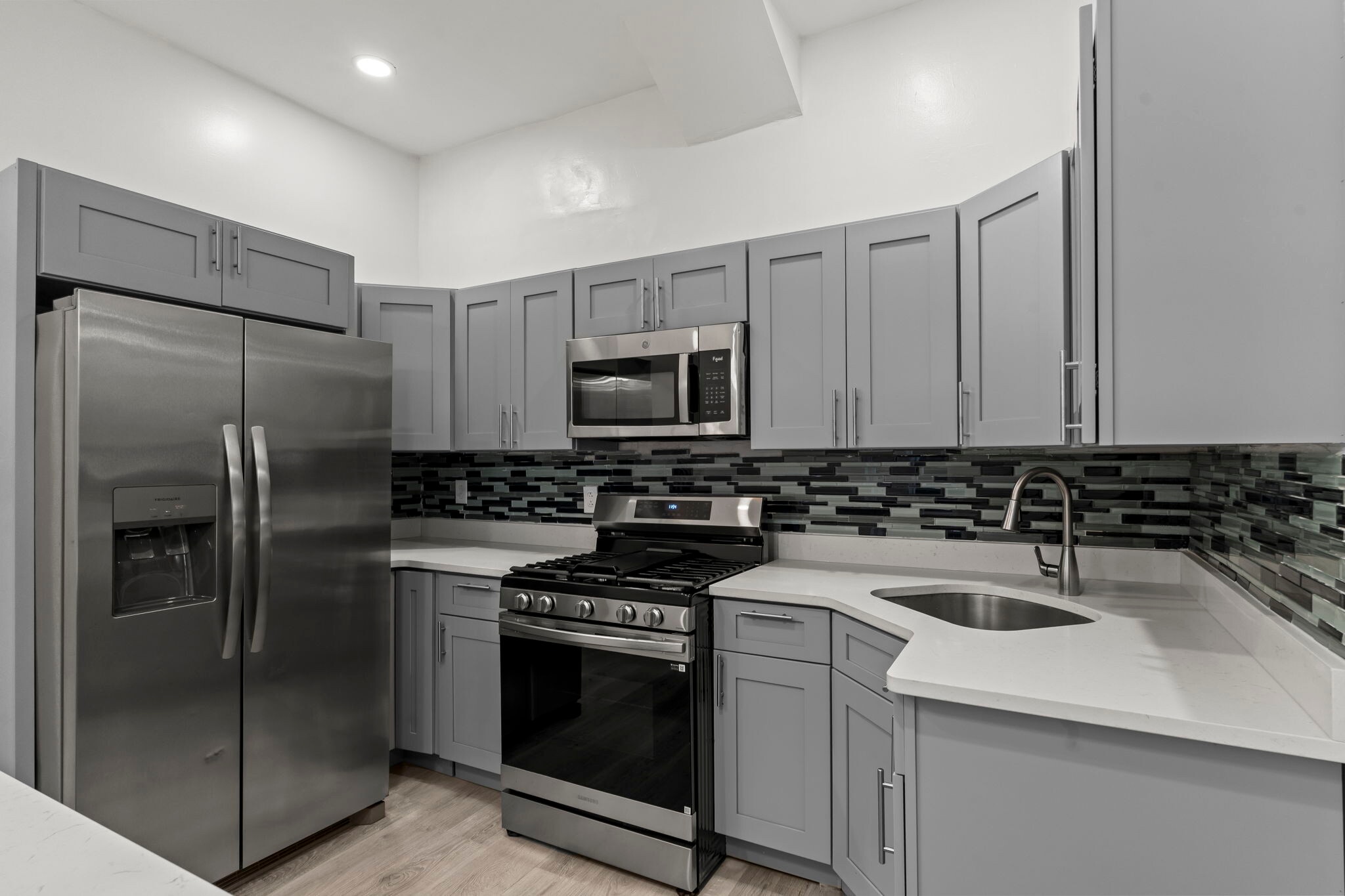 Building Photo - 2455 N 31st St