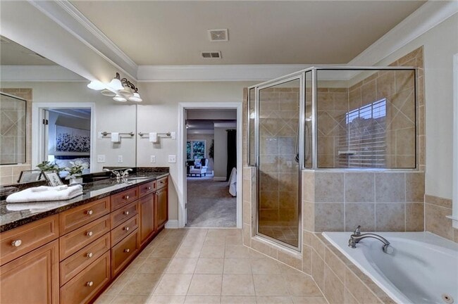Building Photo - 9848 Talisman Dr