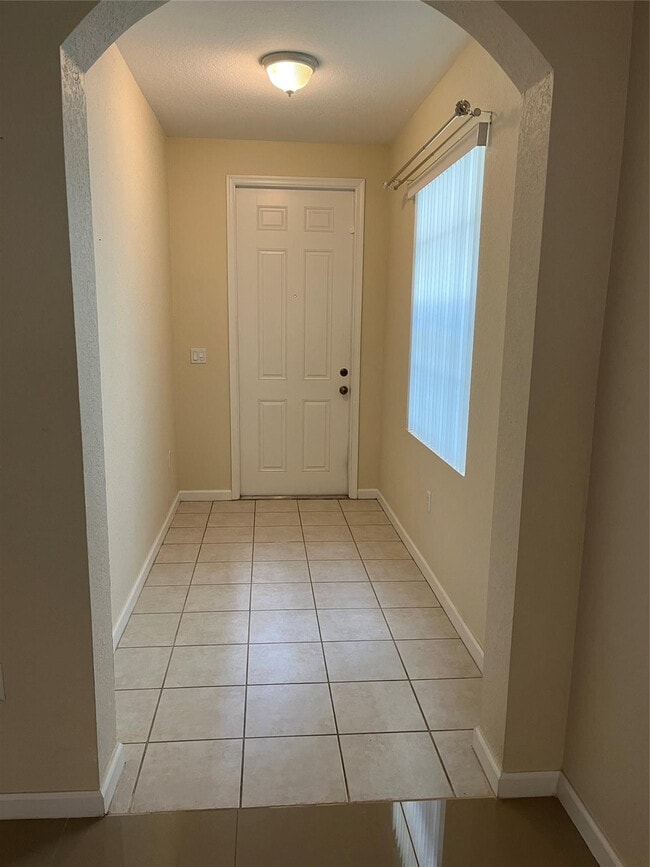 Building Photo - 1506 Fenton Dr