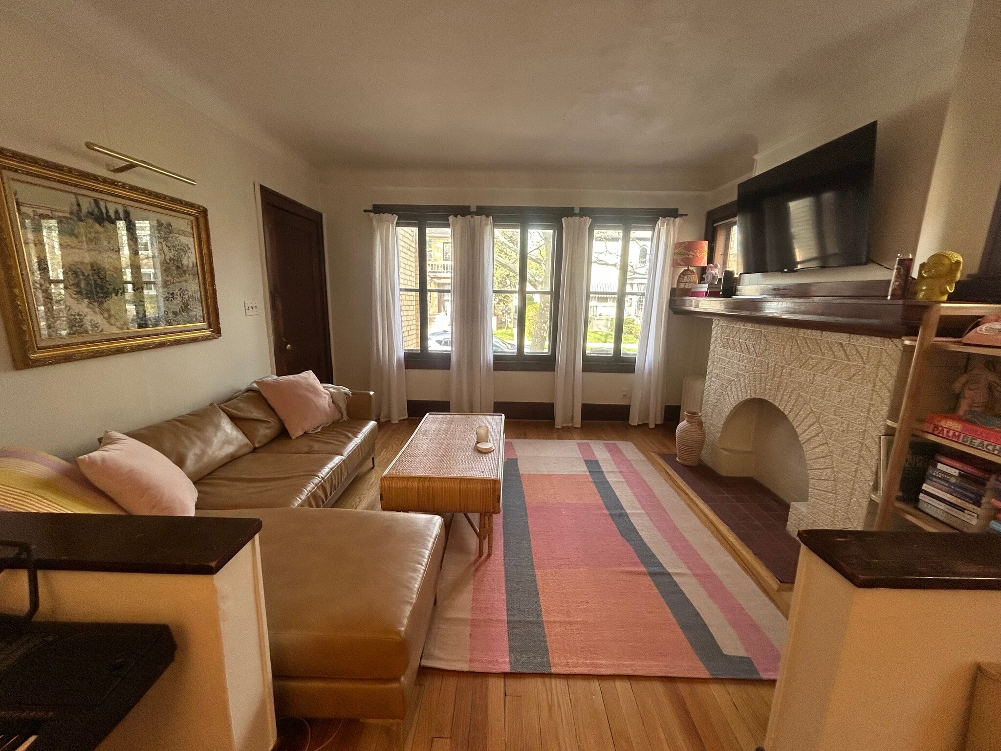 Living Room - 997 Nottingham Rd