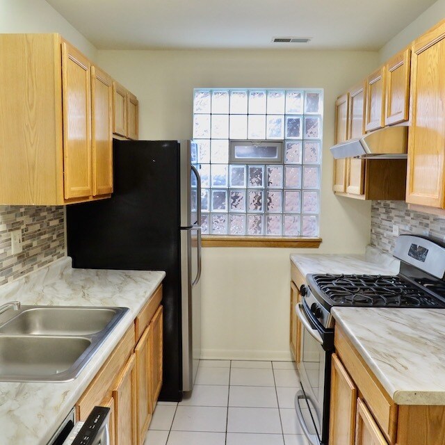 Building Photo - 4354 S Drexel Blvd