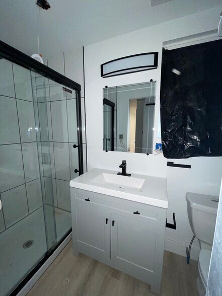 First Floor Full Bath - 719 S 17th St