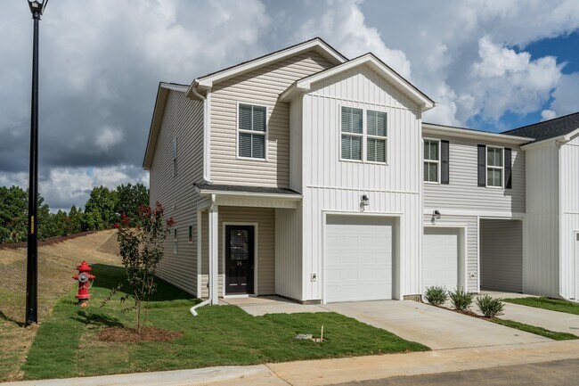 Primary Photo - 31 Thunderbolt St