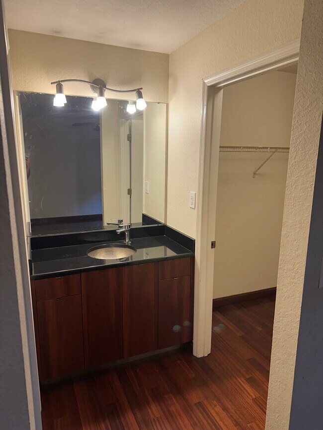 Building Photo - 13012 Arbor Isle Dr