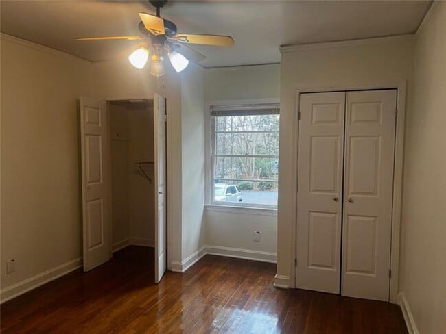 Building Photo - 977 Lindridge Way NE