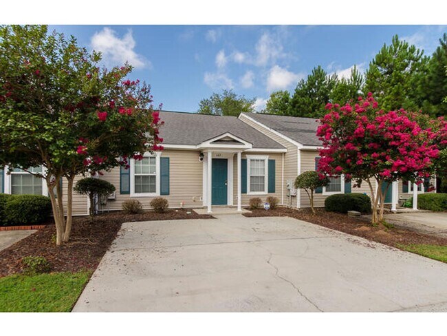Building Photo - 663 Mickelson Way