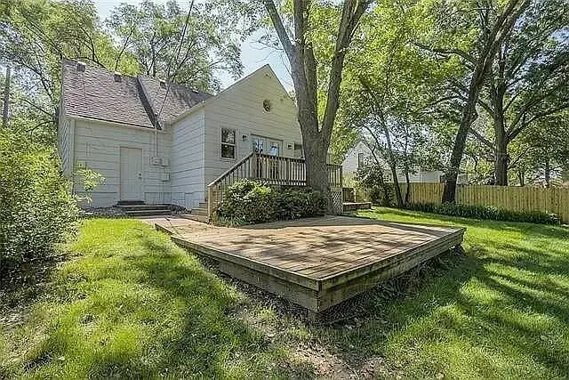 Building Photo - 5036 Mission Rd