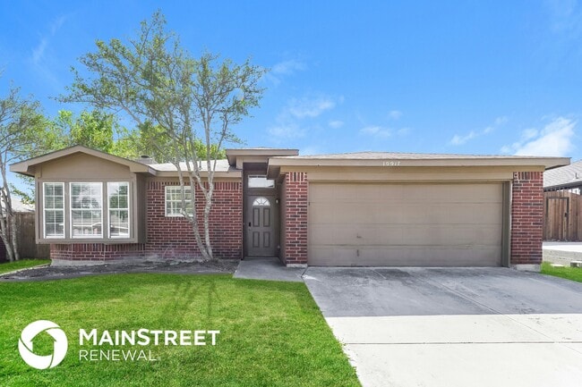 Building Photo - 10917 Ives St