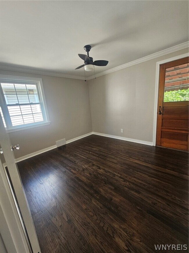 Building Photo - 38 Delham Ave
