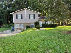 Building Photo - 4515 Doral Dr SW