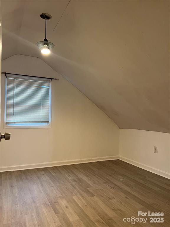 Building Photo - 424 Woodvale Pl