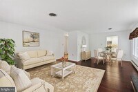 Building Photo - 201 Chandler Dr