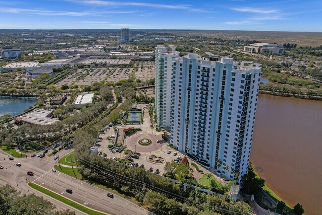 Building Photo - 2641 N Flamingo Rd