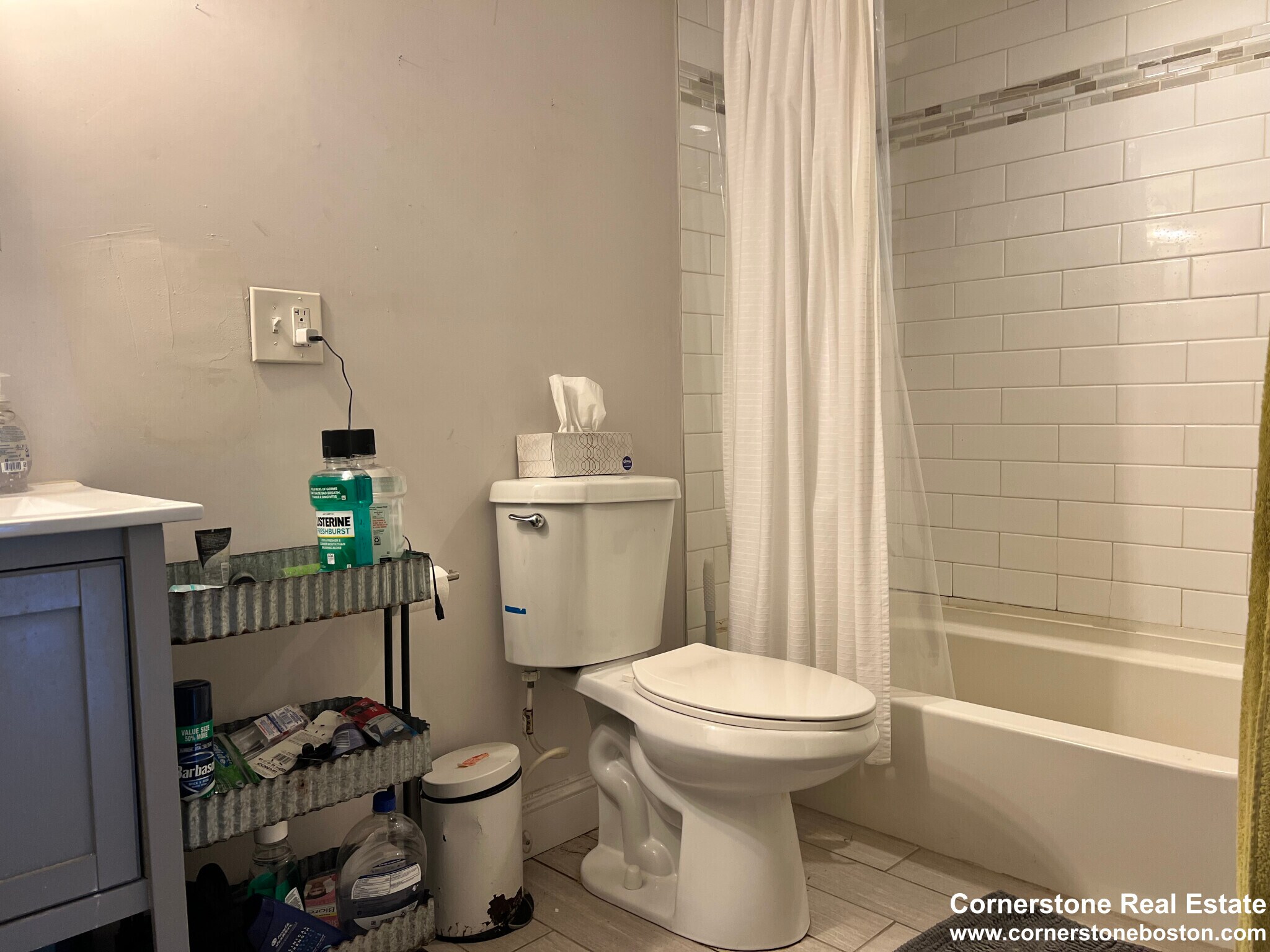 Building Photo - 9 Oswald St