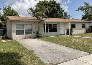 Building Photo - 10005 SW 166th St