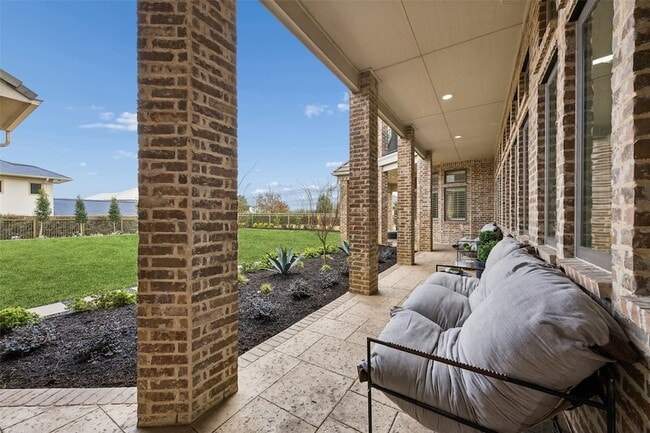 Building Photo - 2032 Courtland Drive