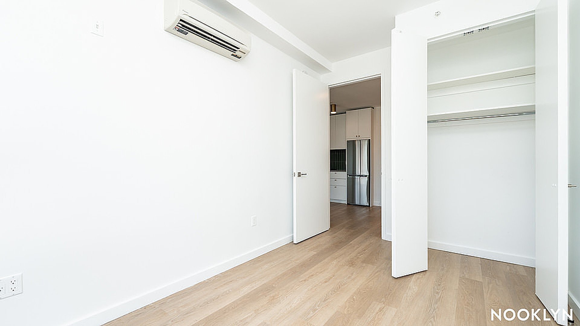 Building Photo - 527 Grand Ave