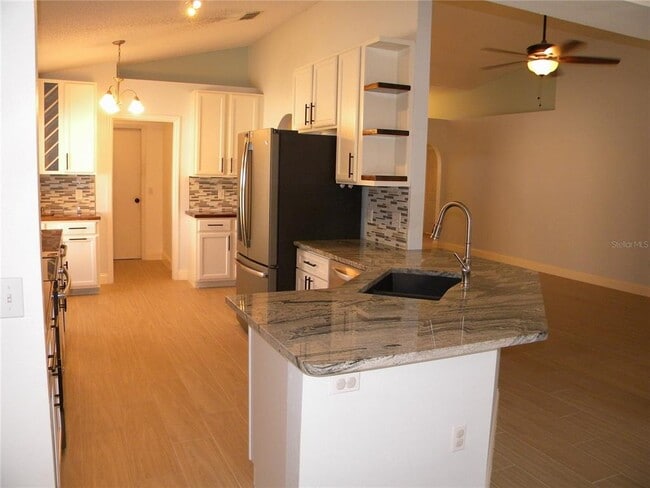 Building Photo - 1821 Corner Meadow Cir