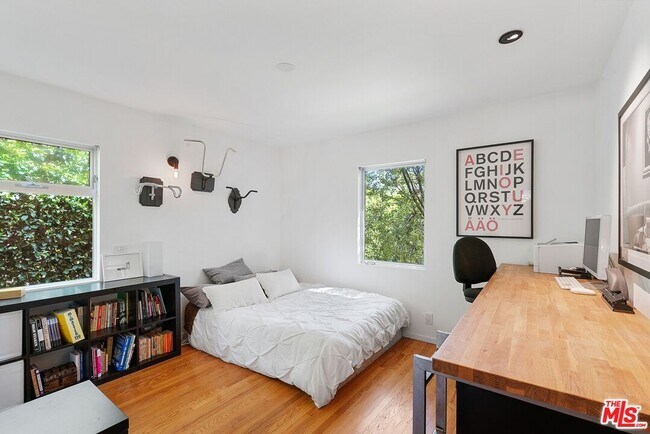 Building Photo - 1666 S Curson Ave