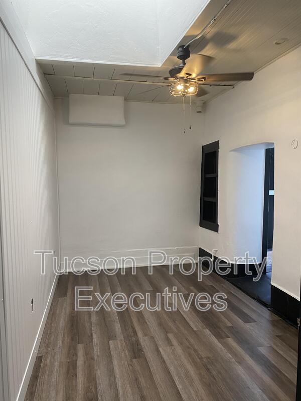 Building Photo - 91 W Simpson St