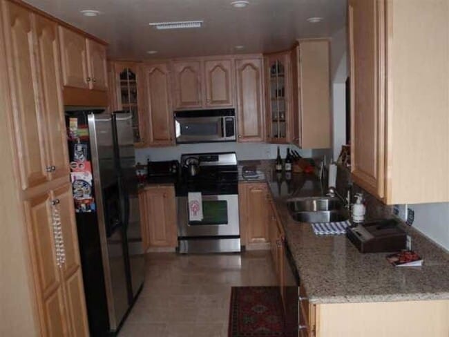 Building Photo - 4886 Coronado Ave