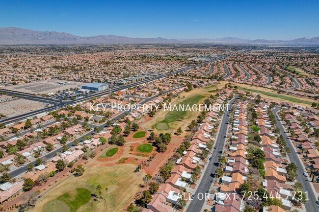 Building Photo - 2240 Sun Cliffs St