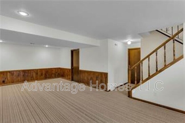 Building Photo - 15908 W Brougham Ct