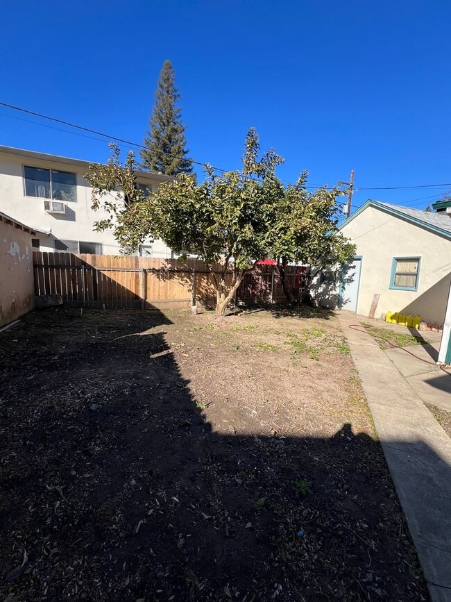 Building Photo - 2016 17 Street - Modern Midtown Gem | 2BR/...