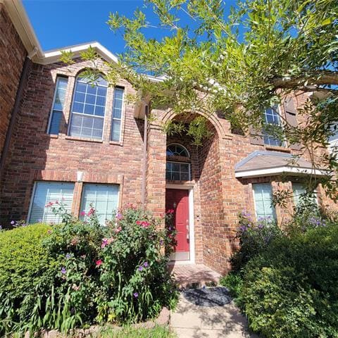 Building Photo - 5400 Meadow Valley Dr