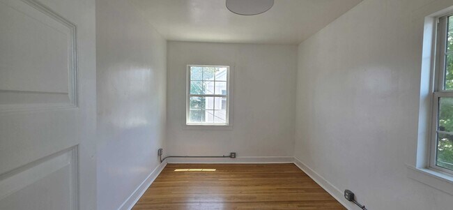 Building Photo - 808 E 300 S