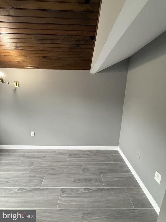 Building Photo - 178 Crosswicks Rd