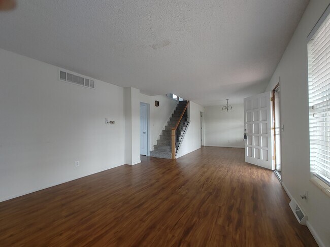 Building Photo - 8205 Ingalls Cir