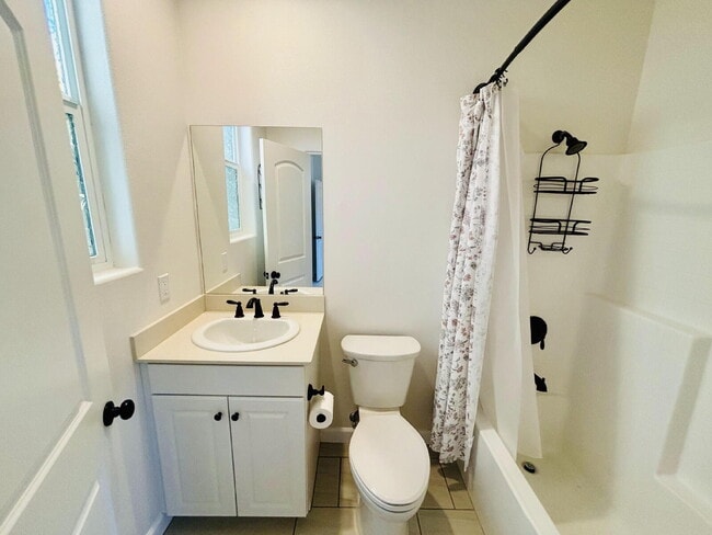 Building Photo - Gorgeous 3 bd, 4 ba Townhome in 55+ Community