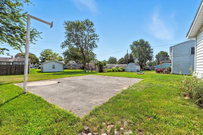 Building Photo - 3 bedroom home!