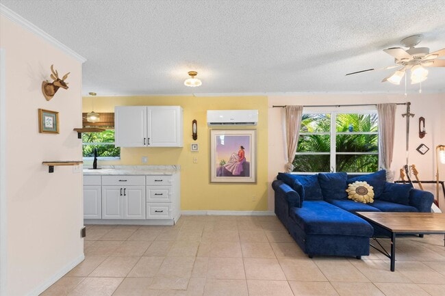 Building Photo - Charming 2-Bedroom Home for Rent in Big Pine Key