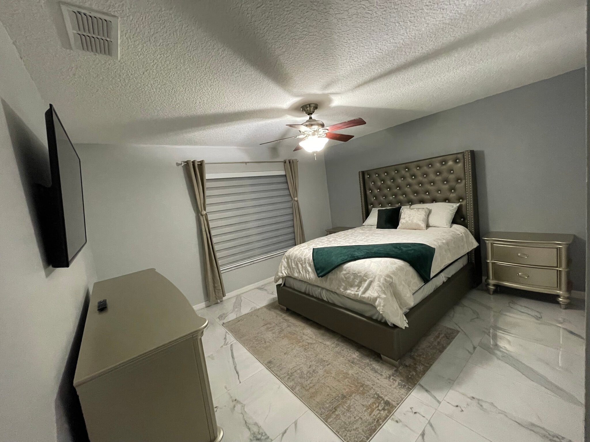 Building Photo - 180 Walnut Crest Run