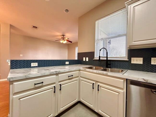 Building Photo - 5716 Westgate Boulevard-A