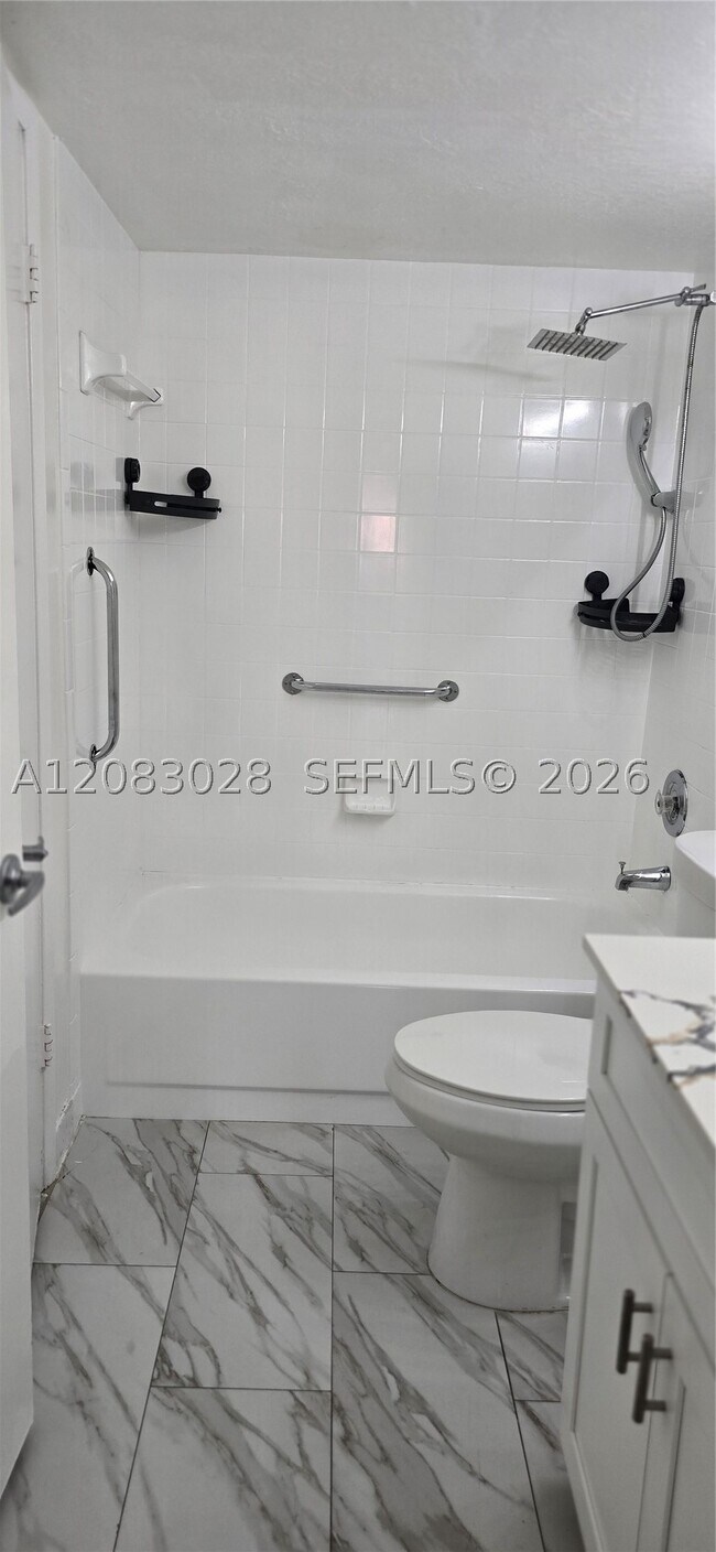 Building Photo - 8933 SW 123rd Ct