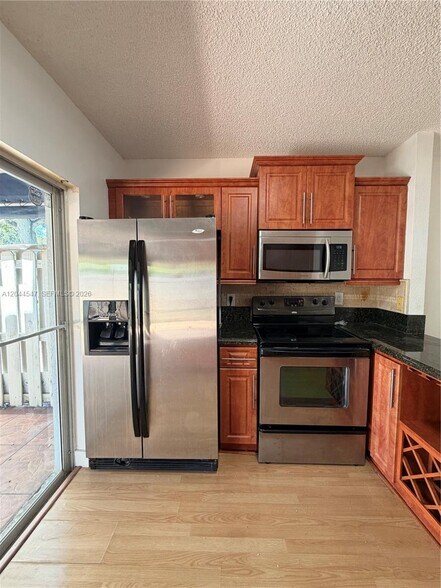 Building Photo - 7000 NW 173rd Dr