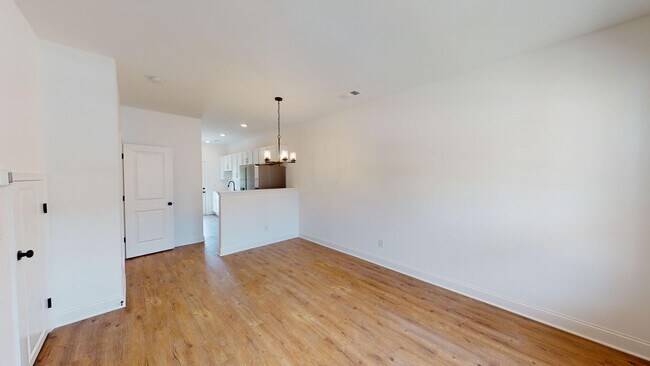 Building Photo - Charming Two Bedroom Townhomes With Flex R...