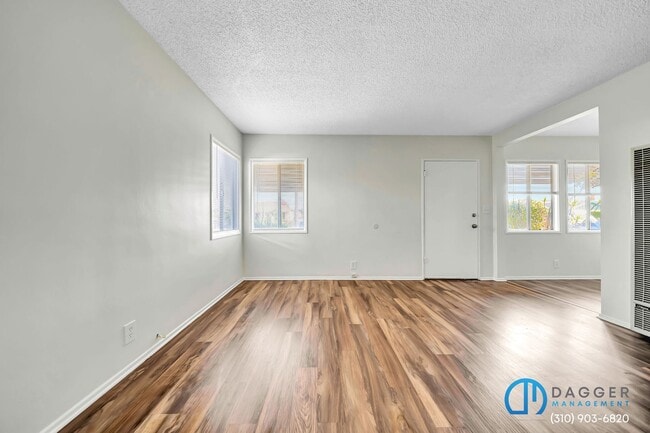 Building Photo - 17917 Evelyn Ave