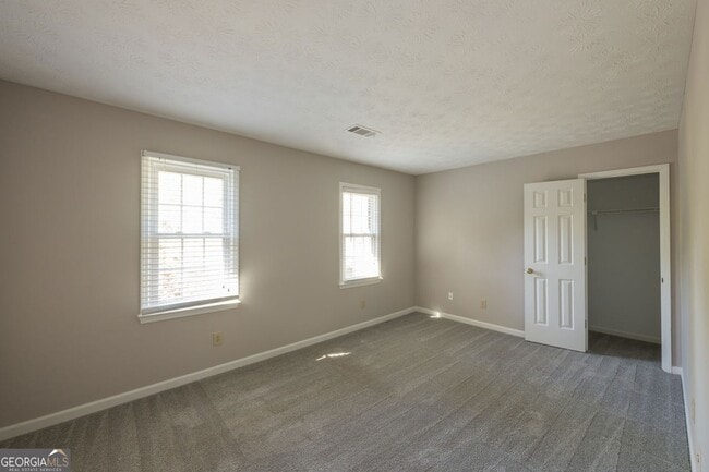 Building Photo - 3690 Aubusson Trce