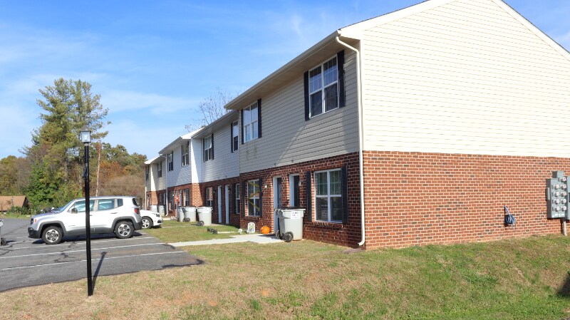 Building Photo - 16 Duiguid Dr
