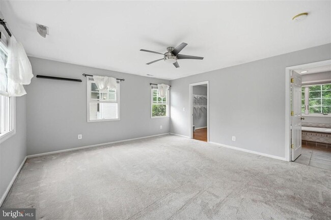 Building Photo - 2918 Monroe Pl