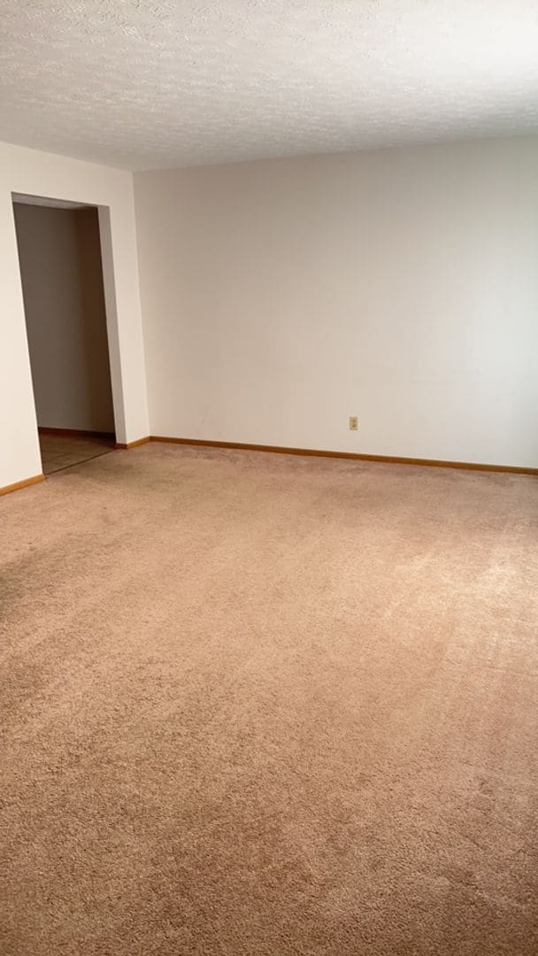 Building Photo - Two bedroom apartment