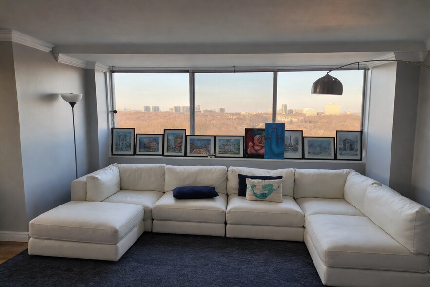 Building Photo - 301 N Beauregard St