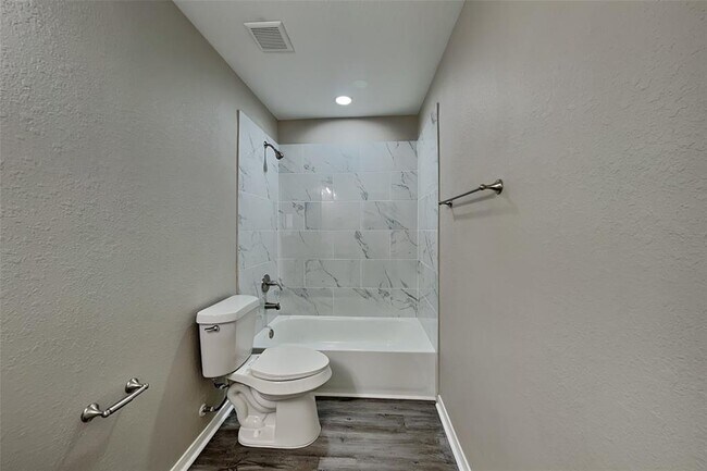 Building Photo - 4506 Clemwood Ln
