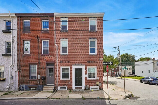 Building Photo - 50 W Front St