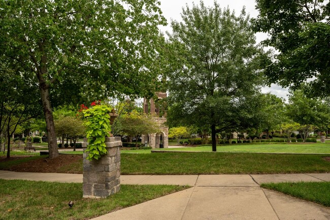 Building Photo - **LUXURIOUS GATED COMMUNITY IN FRANKLIN ZO...