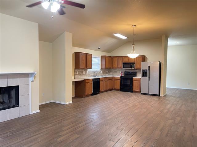 Building Photo - 5548 Spring Ridge Dr